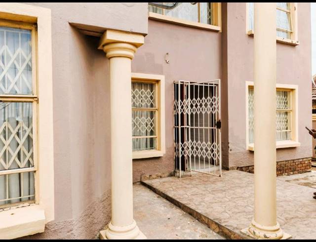 5 BEDROOM HOUSE FOR SALE IN MANKWENG